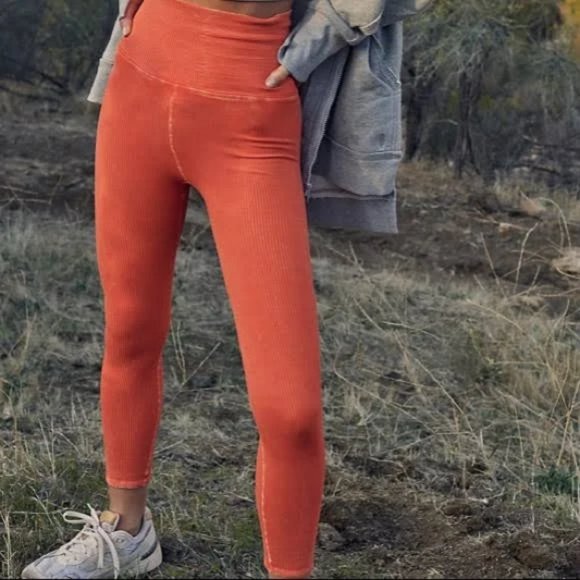 FP Movement by Free People Pants - Free People Movement Ultra High-Rise 7/8 Happiness Runs Leggings Sz XS/S